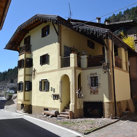 B&B La Tana Dell'Orso - Die Baerenhoehle Castello-Molina di Fiemme Ngoại thất bức ảnh