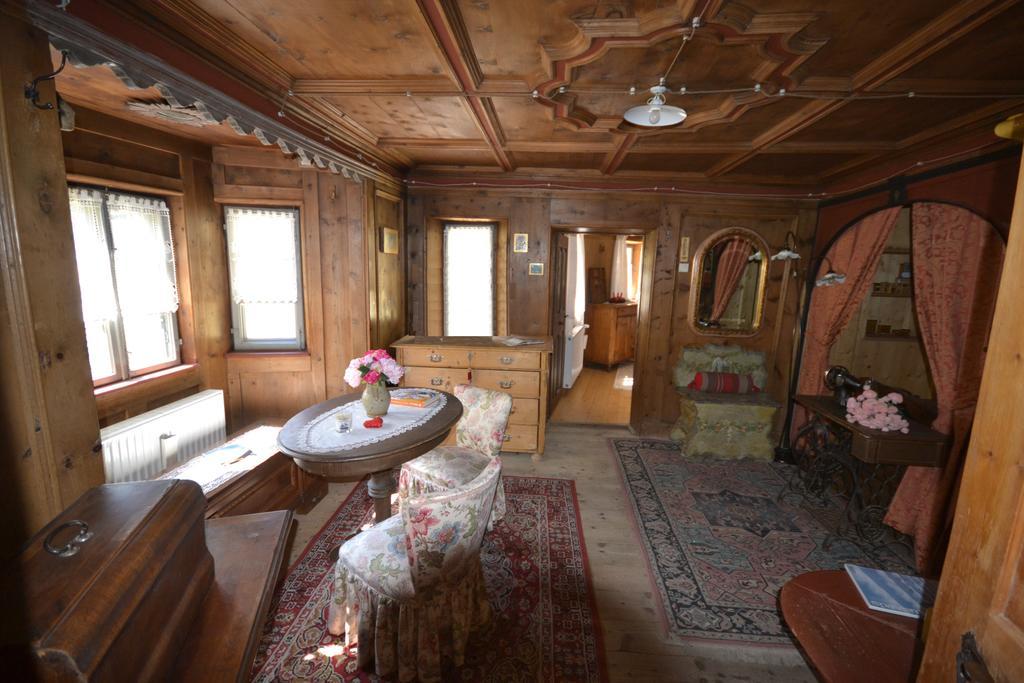 B&B La Tana Dell'Orso - Die Baerenhoehle Castello-Molina di Fiemme Phòng bức ảnh